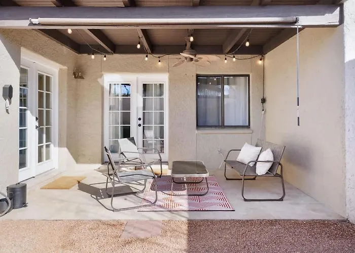 Pool & Pet Friendly-walk To Udall Park *