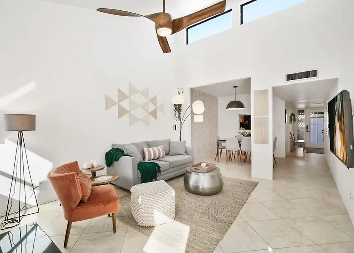 Pool & Pet Friendly-walk To Udall Park *